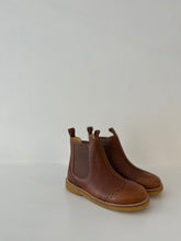 Afbeelding in Gallery-weergave laden, ANGULUS laarsje cognac glitterelastiek
