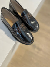 Afbeelding in Gallery-weergave laden, CONFETTI mocassin bruin patine
