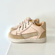 Afbeelding in Gallery-weergave laden, OCRA mini sneaker nude glitter

