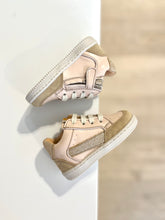 Afbeelding in Gallery-weergave laden, OCRA mini sneaker nude glitter
