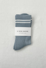 Afbeelding in Gallery-weergave laden, LE BON SHOPPE boyfriend socks blue grey
