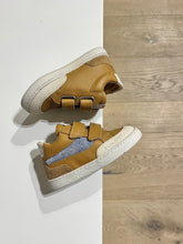 Afbeelding in Gallery-weergave laden, POM D&#39;API basket velcro biscuit
