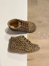 Afbeelding in Gallery-weergave laden, POM D&#39;API veterschoen leopard
