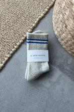 Afbeelding in Gallery-weergave laden, LE BON SHOPPE boyfriend socks ice
