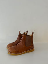 Afbeelding in Gallery-weergave laden, ANGULUS laarsje cognac glitterelastiek
