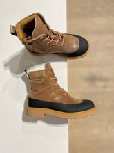 Afbeelding in Gallery-weergave laden, RONDINELLA veterbottine rubber glans
