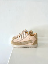 Afbeelding in Gallery-weergave laden, OCRA mini sneaker nude glitter
