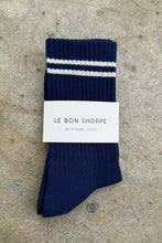 Afbeelding in Gallery-weergave laden, LE BON SHOPPE boyfriend socks navy
