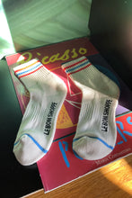 Afbeelding in Gallery-weergave laden, LE BON SHOPPE girlfriend socks leche
