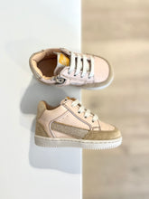 Afbeelding in Gallery-weergave laden, OCRA mini sneaker nude glitter
