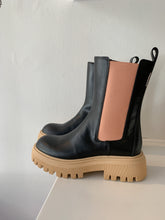 Afbeelding in Gallery-weergave laden, RONDINELLA chunky laars zwart
