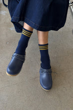 Afbeelding in Gallery-weergave laden, LE BON SHOPPE girlfriend socks navy

