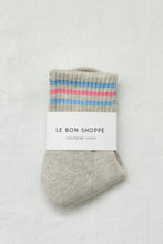 Afbeelding in Gallery-weergave laden, LE BON SHOPPE girlfriend socks bright pink
