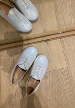 Afbeelding in Gallery-weergave laden, CONFETTI veterschoen wit glitter
