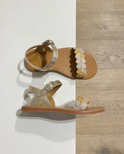 Afbeelding in Gallery-weergave laden, POM D&#39;API sandaal varen zalm metallic
