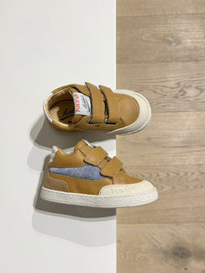 POM D'API basket velcro biscuit