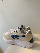 Afbeelding in Gallery-weergave laden, HI-TEC shadow runner forest
