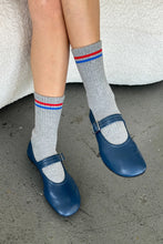 Afbeelding in Gallery-weergave laden, LE BON SHOPPE boyfriend socks true grey
