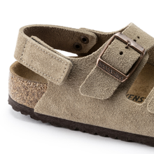 Afbeelding in Gallery-weergave laden, BIRKENSTOCK milano sandaal velcro taupe daim
