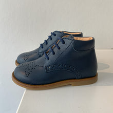 Afbeelding in Gallery-weergave laden, OCRA veter schoen blauw perfo
