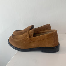 Afbeelding in Gallery-weergave laden, CONFETTI mocassin bruin daim
