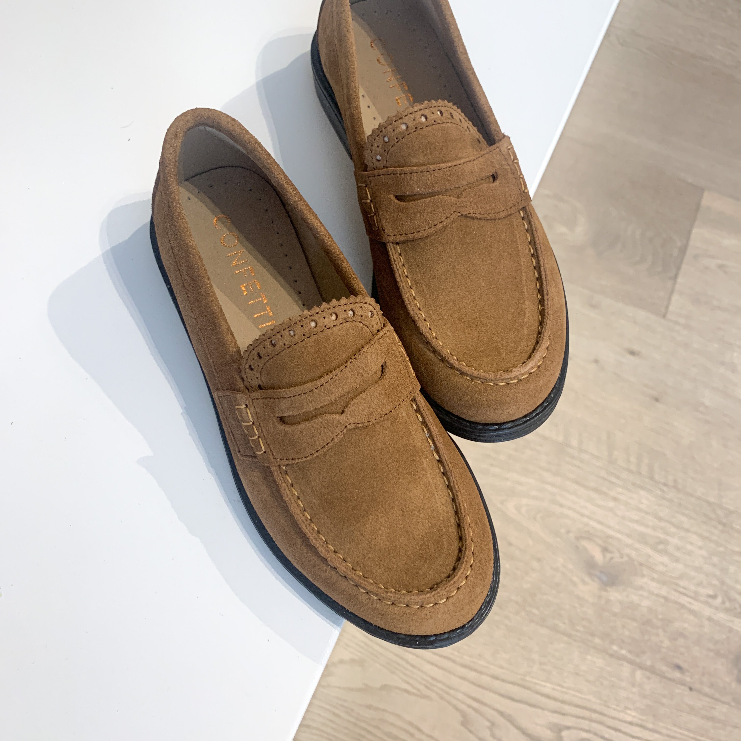 CONFETTI mocassin bruin daim – flo shoes for kids