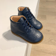 Afbeelding in Gallery-weergave laden, OCRA veter schoen blauw perfo
