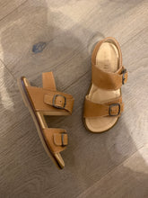 Afbeelding in Gallery-weergave laden, OCRA gespsandaal cognac
