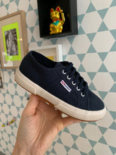 Afbeelding in Gallery-weergave laden, SUPERGA sneaker donkerblauw
