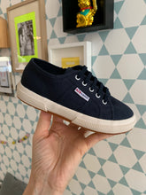 Afbeelding in Gallery-weergave laden, SUPERGA sneaker donkerblauw
