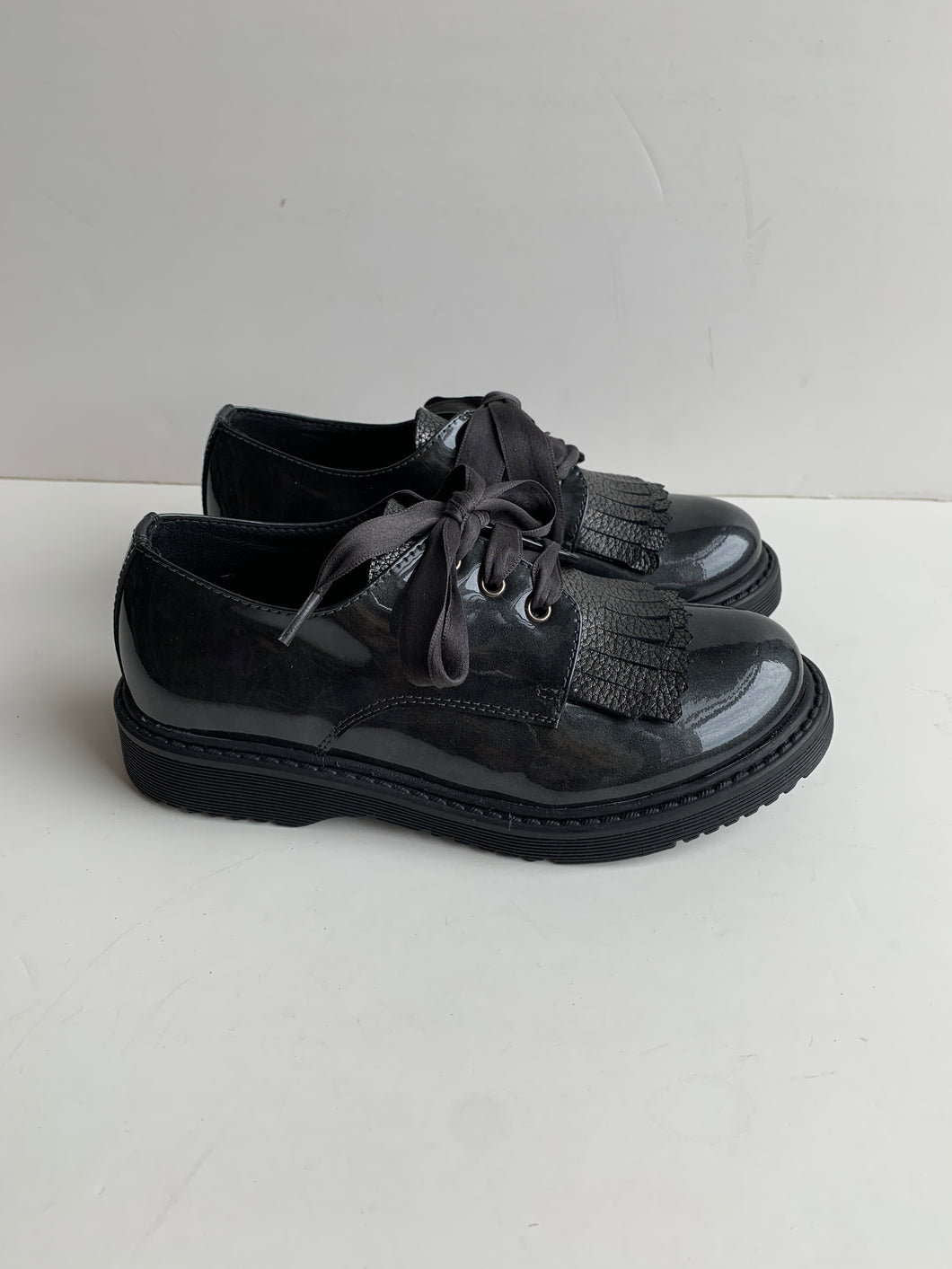 CLARYS veterschoen grijs met dikke zool