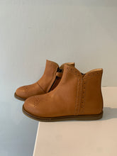 Afbeelding in Gallery-weergave laden, OCRA laarsje cognac perfo
