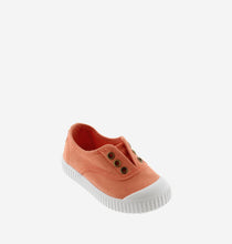 Afbeelding in Gallery-weergave laden, VICTORIA slip-on pomelo
