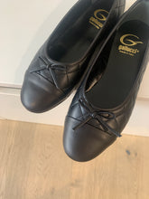 Afbeelding in Gallery-weergave laden, GALLUCCI ballerina doorstikt zwart
