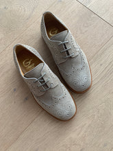 Afbeelding in Gallery-weergave laden, GALLUCCI veterschoen beige daim
