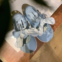 Afbeelding in Gallery-weergave laden, VICTORIA ballerina lichtblauw
