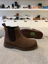 Afbeelding in Gallery-weergave laden, UGG callum bruin
