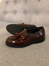 Afbeelding in Gallery-weergave laden, RONDINELLA mocassin bordeaux lak
