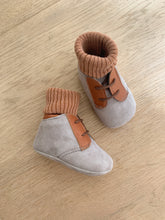 Afbeelding in Gallery-weergave laden, TRICATI baby veterschoen grijs cognac
