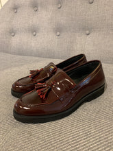 Afbeelding in Gallery-weergave laden, RONDINELLA mocassin bordeaux lak
