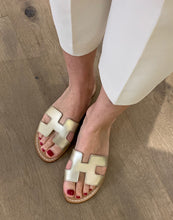 Afbeelding in Gallery-weergave laden, FLO H-slipper platina
