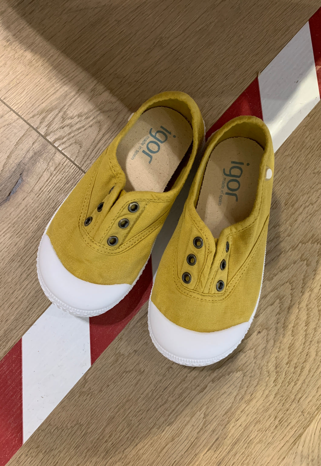 IGOR slip-on oker