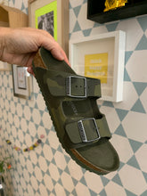 Afbeelding in Gallery-weergave laden, BIRKENSTOCK arizona camouflage
