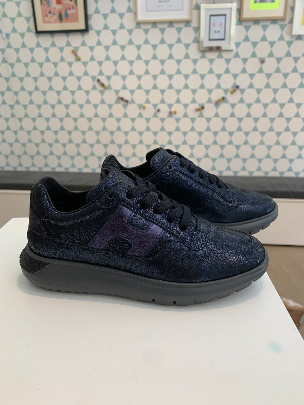 HOGAN runner donkerblauw glimmend