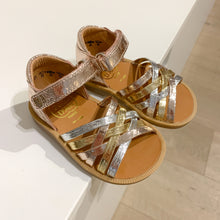 Afbeelding in Gallery-weergave laden, POM D&#39;API mini sandaal metallic
