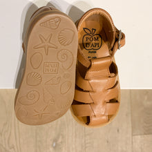 Afbeelding in Gallery-weergave laden, POM D&#39;API mini gesloten sandaal cognac
