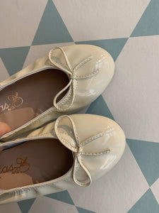 ELI ballerina ecru lak