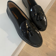 Afbeelding in Gallery-weergave laden, CONFETTI mocassin kwast zwart
