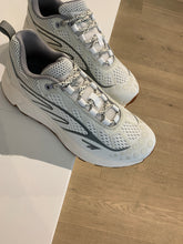 Afbeelding in Gallery-weergave laden, HI-TEC fizo runner wit grijs
