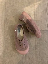 Afbeelding in Gallery-weergave laden, IGOR slip-on washed rosa
